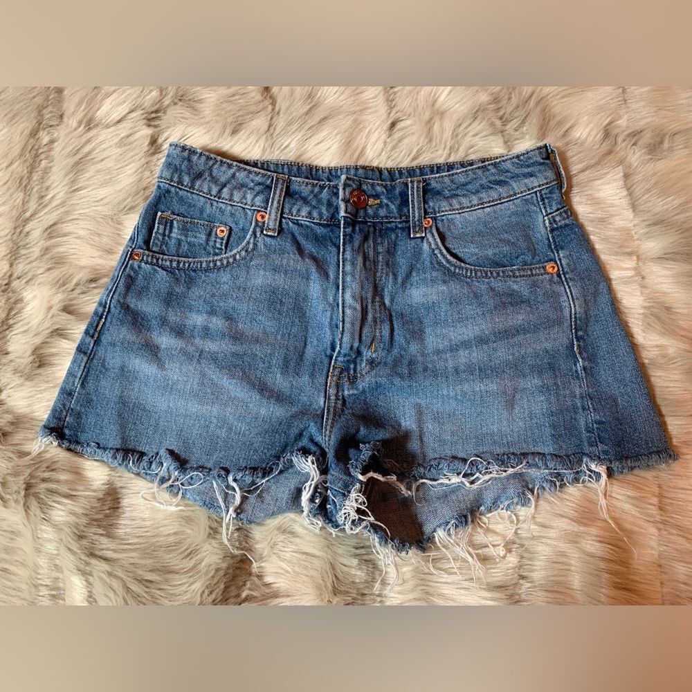 H&M Divided Womens Cut off Shorts 8